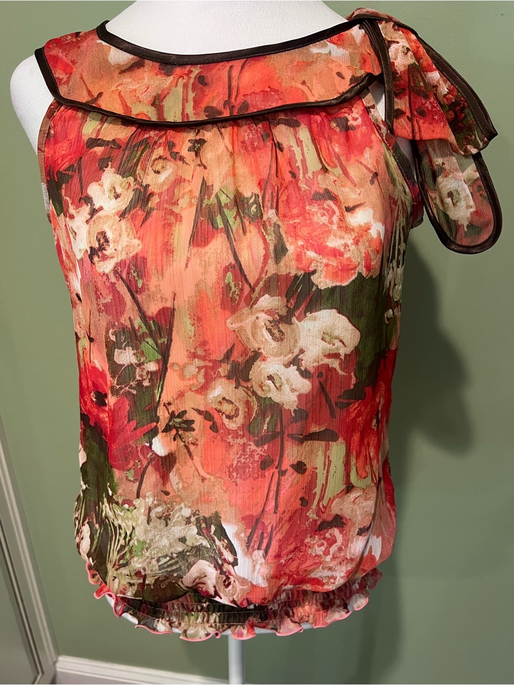 Floral  Sleeveless Blouse - Coral/ Chocolate Floral